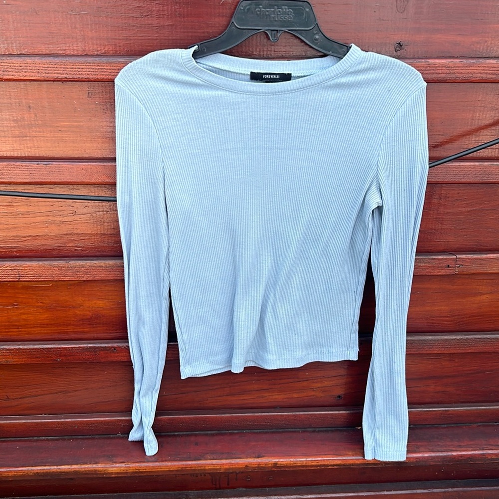 Long sleeve blue top